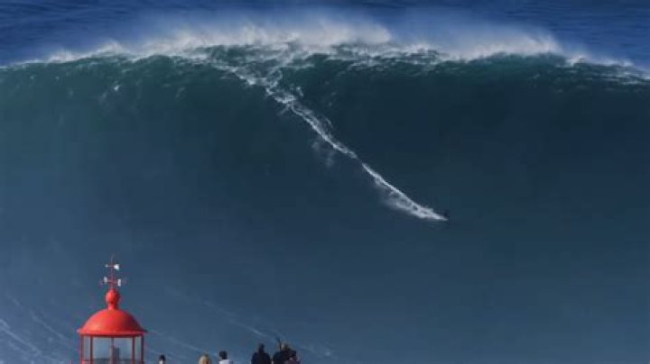 What is the highest wave ever recorded?